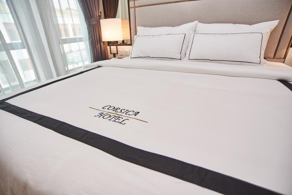 Corsica Hotel Kulai Exterior photo